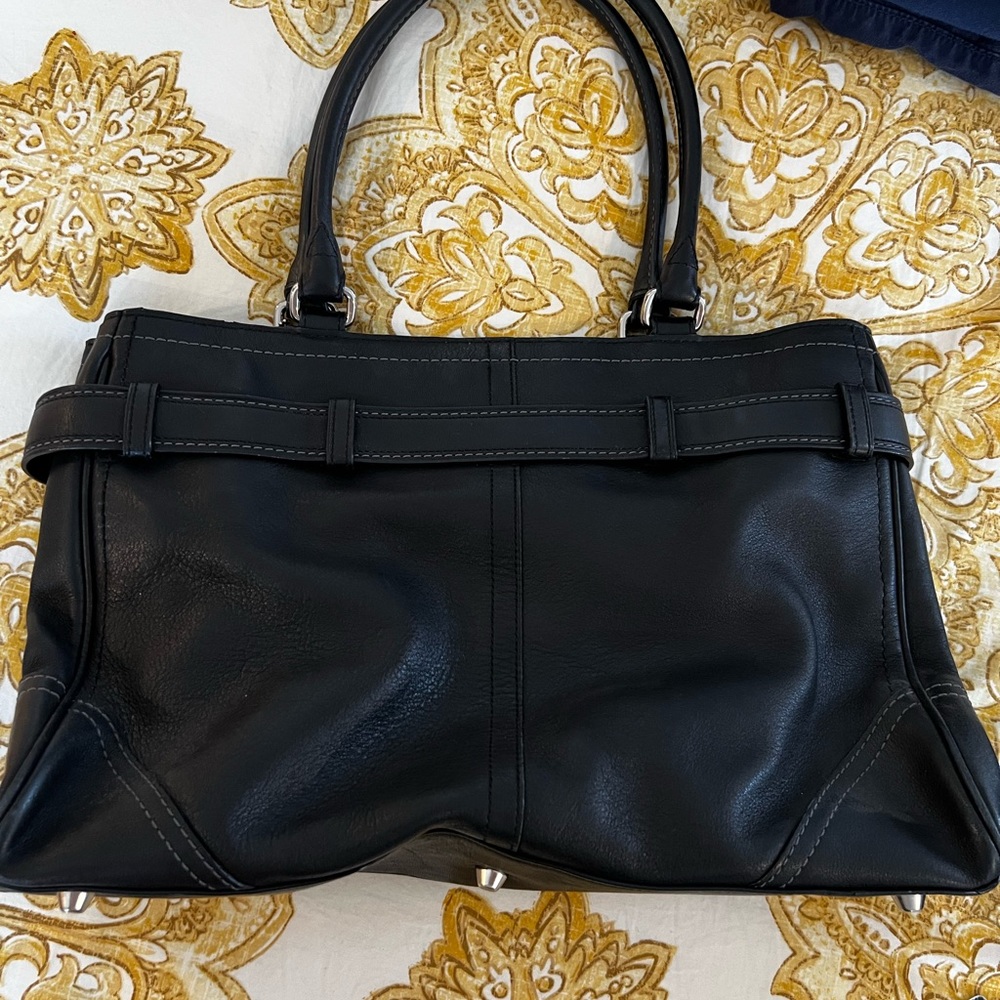Coach black shoulder bag- work bag Excellent used condition - Picture 2 of 3